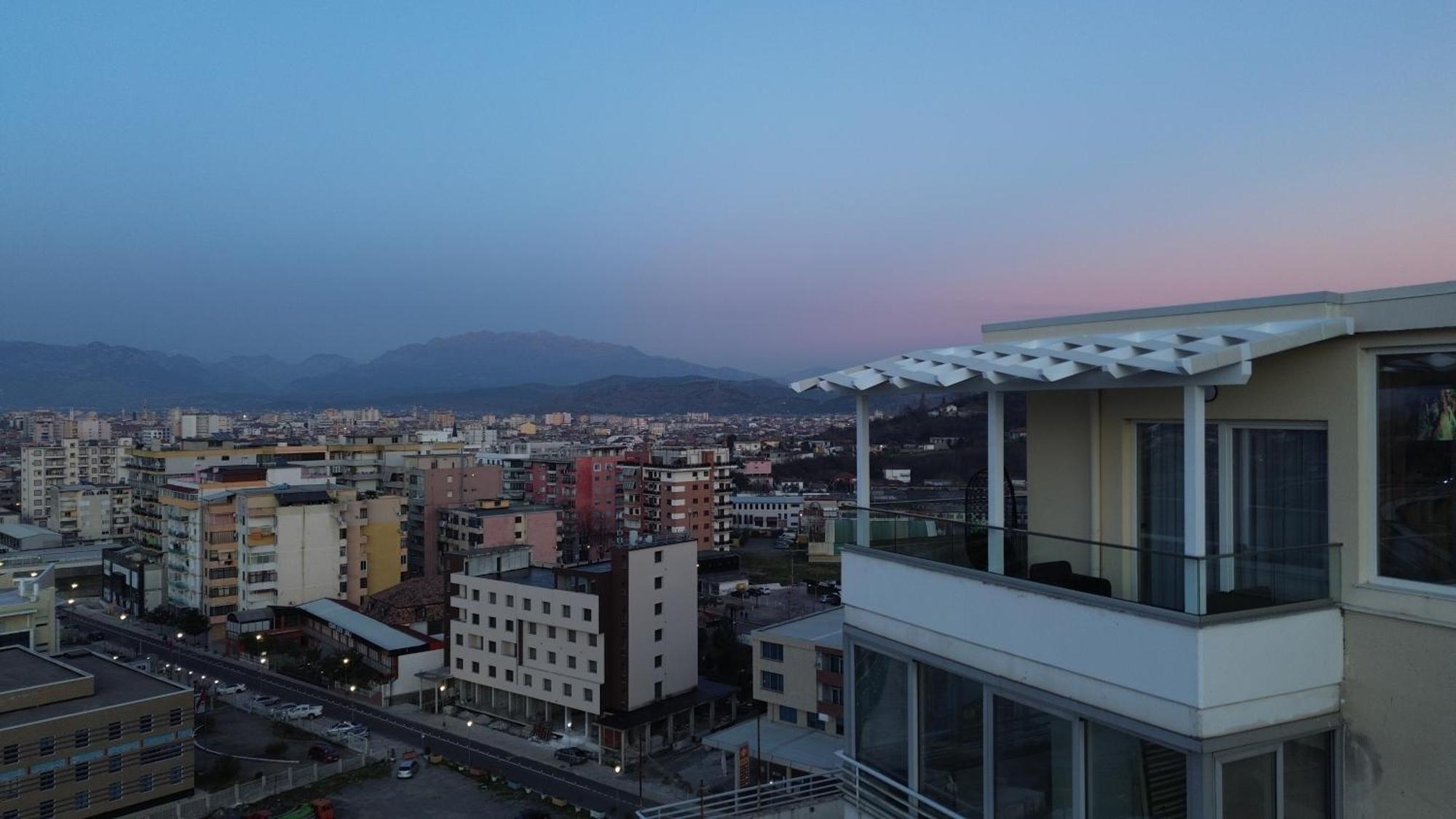 Sublime Bnb Appartement Shkodër Buitenkant foto